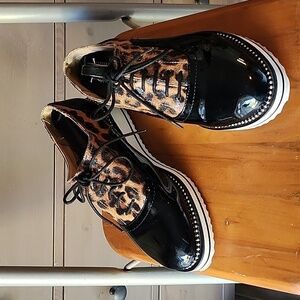 Torrid Plus Size Platform Oxford Black and Leopard Faux Leather Shoes Size 7.5 W